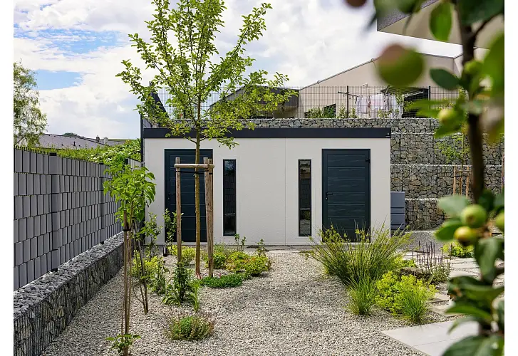 gardeon-zahradni-domek-se-dvema-dvermi-a-dvema-svetliky-img-gardeon_custom~~custom_5000_3000~~2~~sk_6908-za-horky_m7f3154-fd-3 (1).webp