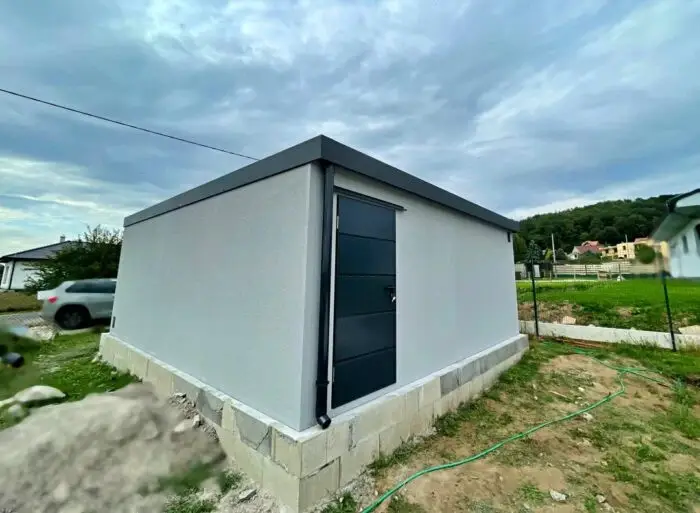 Zateplená dvojgaráž 6 x 7 m